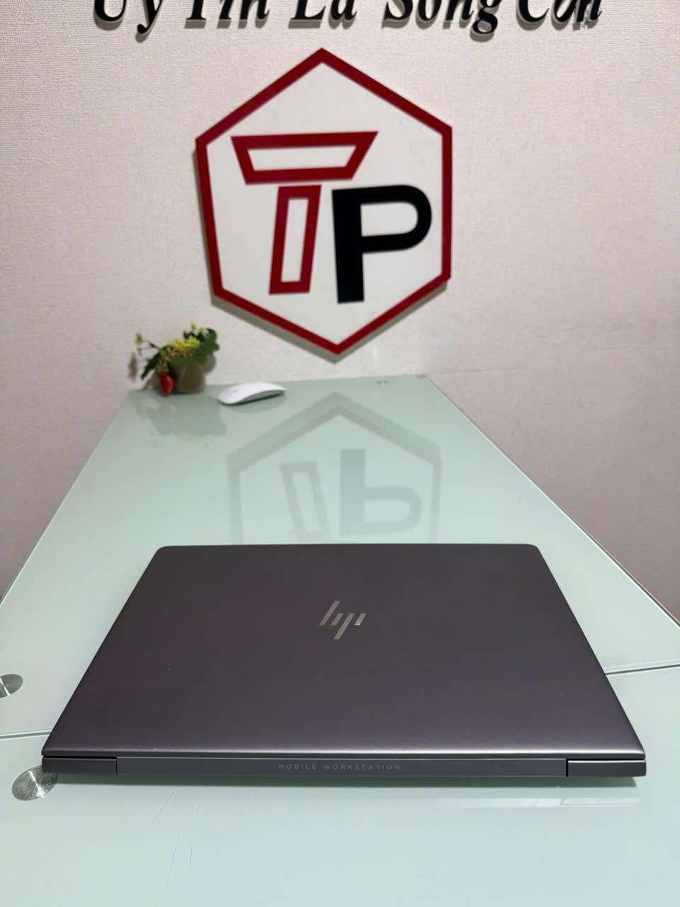 HP ZBook 14U G6 / Core i7-8665U (up to 4.80Ghz | 4 nhân 8 luồng